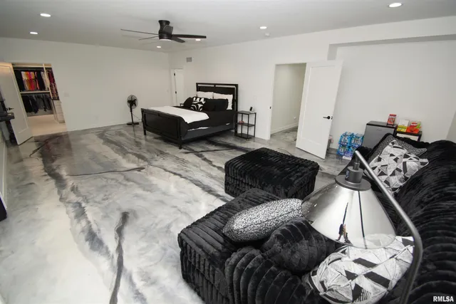 $875,000 | 10703 52nd Street West, Milan, IL 61264