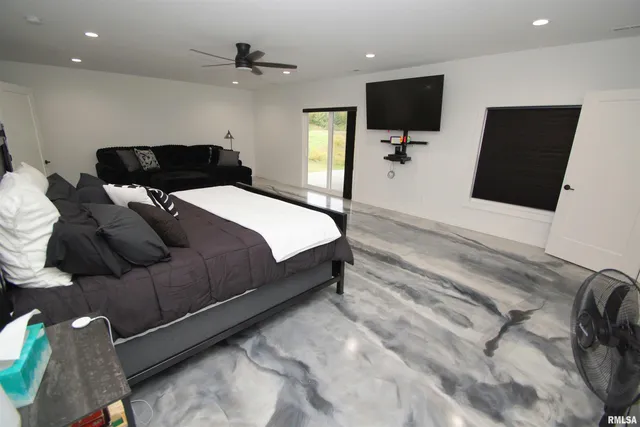 $875,000 | 10703 52nd Street West, Milan, IL 61264