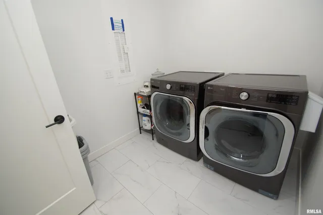 $875,000 | 10703 52nd Street West, Milan, IL 61264