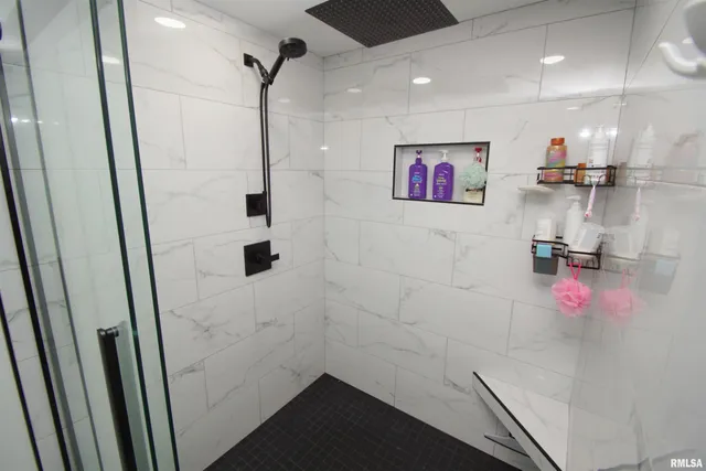 $875,000 | 10703 52nd Street West, Milan, IL 61264