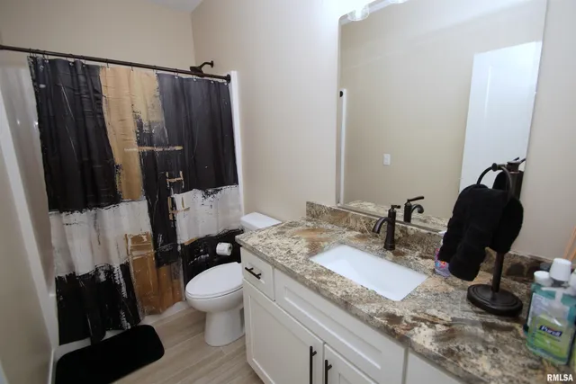 $875,000 | 10703 52nd Street West, Milan, IL 61264