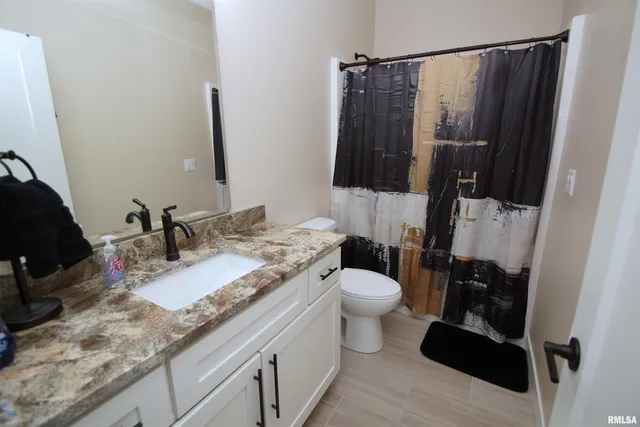 $875,000 | 10703 52nd Street West, Milan, IL 61264