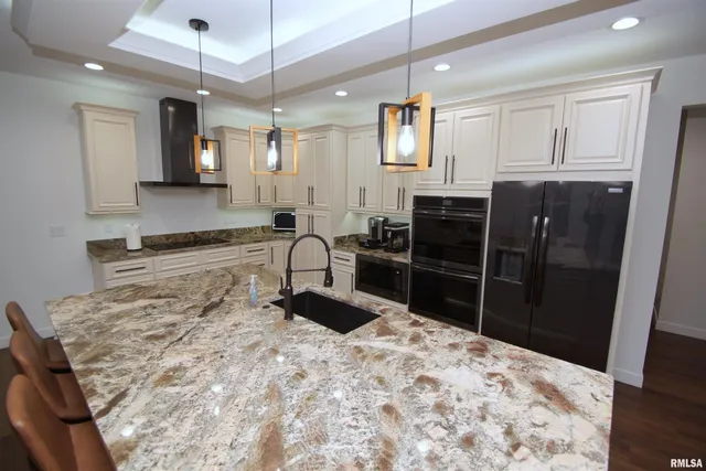 $875,000 | 10703 52nd Street West, Milan, IL 61264