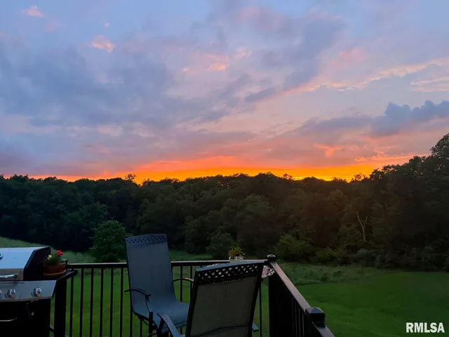 $875,000 | 10703 52nd Street West, Milan, IL 61264