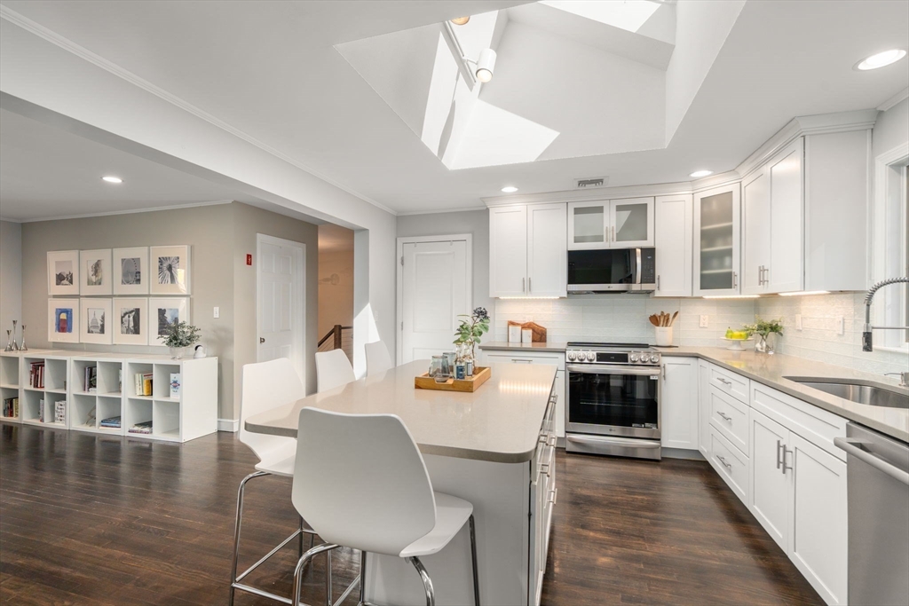 13 Pinecrest Road Andover, MA 01810 - Photo 9 of 40