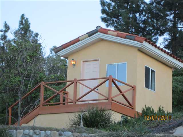 12873 Glen Circle Road Poway, CA 92064 - Photo 5 of 7