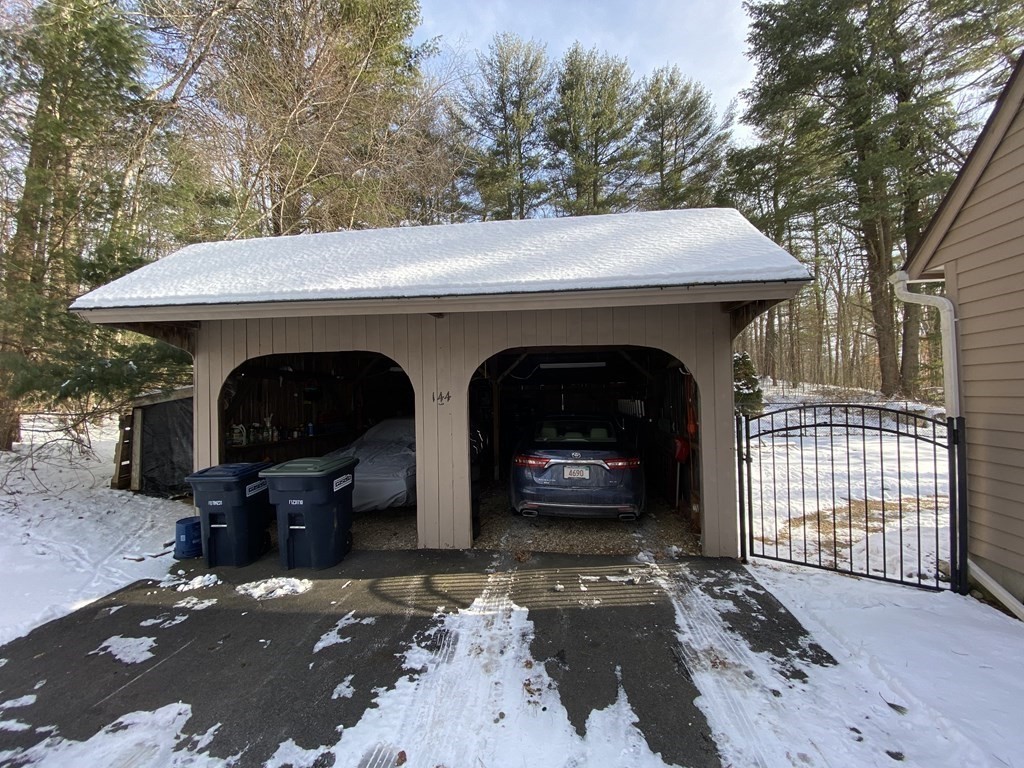 144 Gould Road Charlton, MA 01507 - Photo 10 of 31 Gallery Image 10