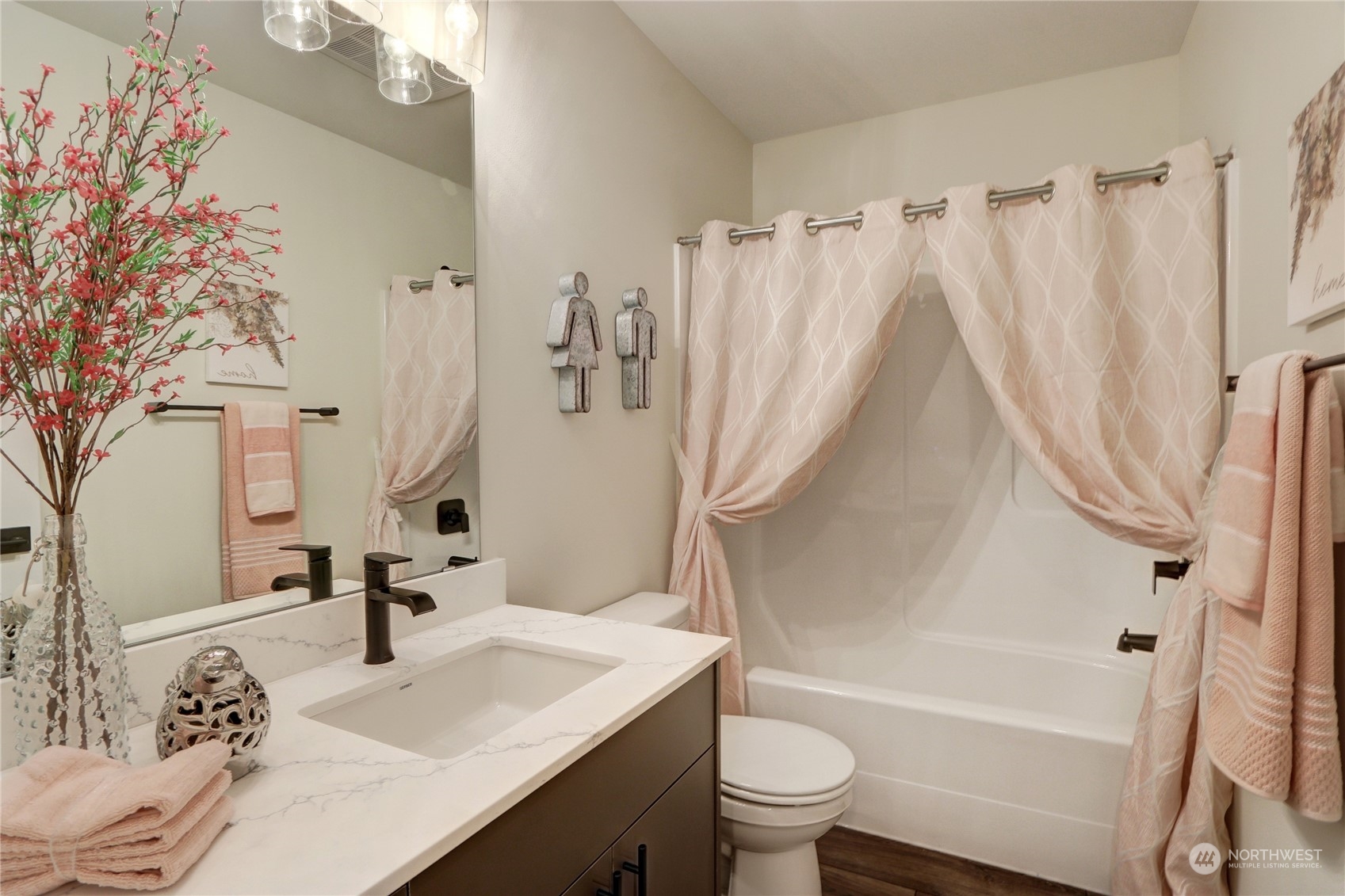 2527 Gibson Road, Unit A5 Everett, WA 98204 - Photo 17 of 21 a bathroom with a sink toilet and shower