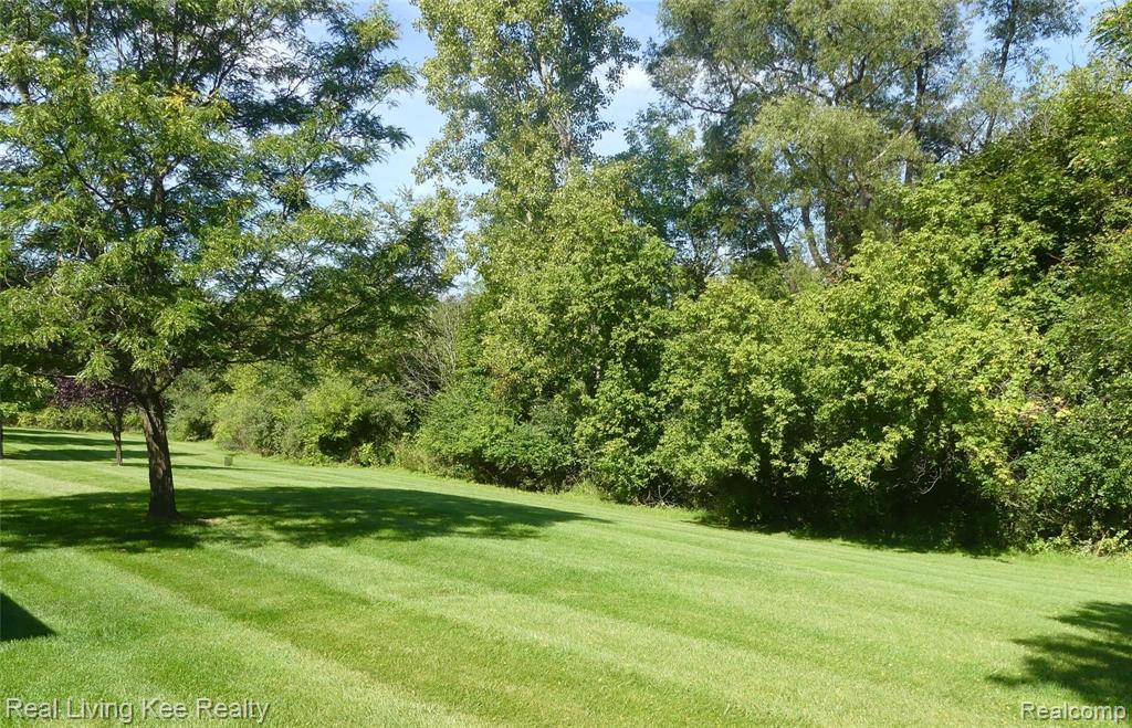 964 Wexford Way Rochester Hills, MI 48307 - Photo 18 of 25