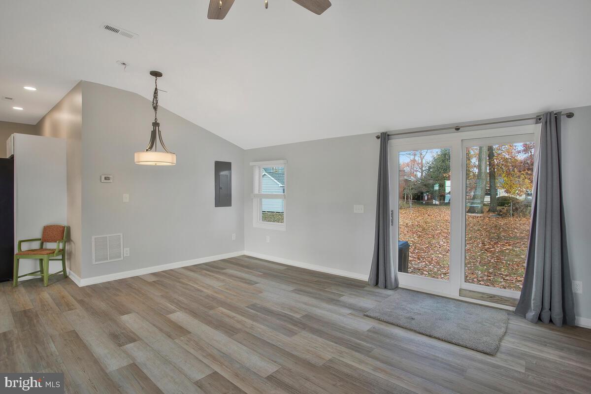 1696 Grandview Road Pasadena, MD 21122 - Photo 11 of 30 Gallery Image 11
