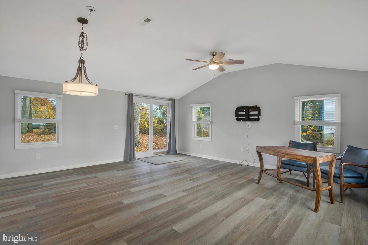 1696 Grandview Road Pasadena, MD 21122 - Photo 8 of 30 Gallery Image 8