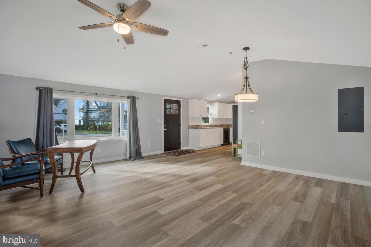 1696 Grandview Road Pasadena, MD 21122 - Photo 9 of 30 Gallery Image 9
