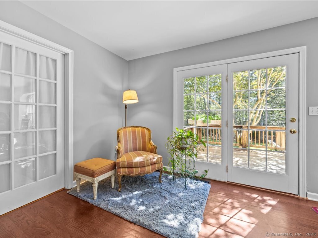 30 Renees Way Madison, CT 06443 - Photo 13 of 40 a living room with furniture and a window