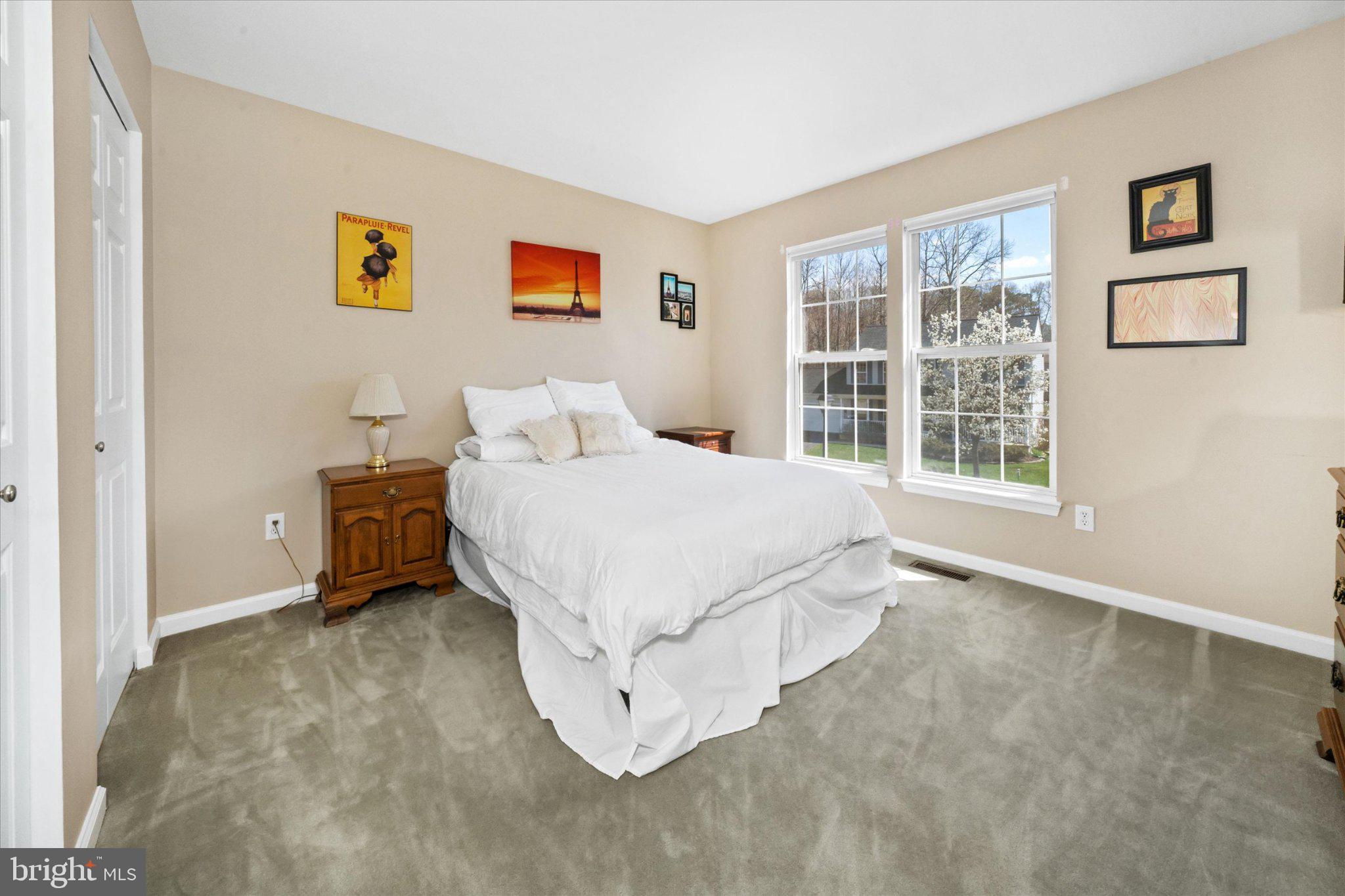 457 Preakness Run Newark, DE 19702 - Photo 40 of 55 a bedroom with a bed and a large window