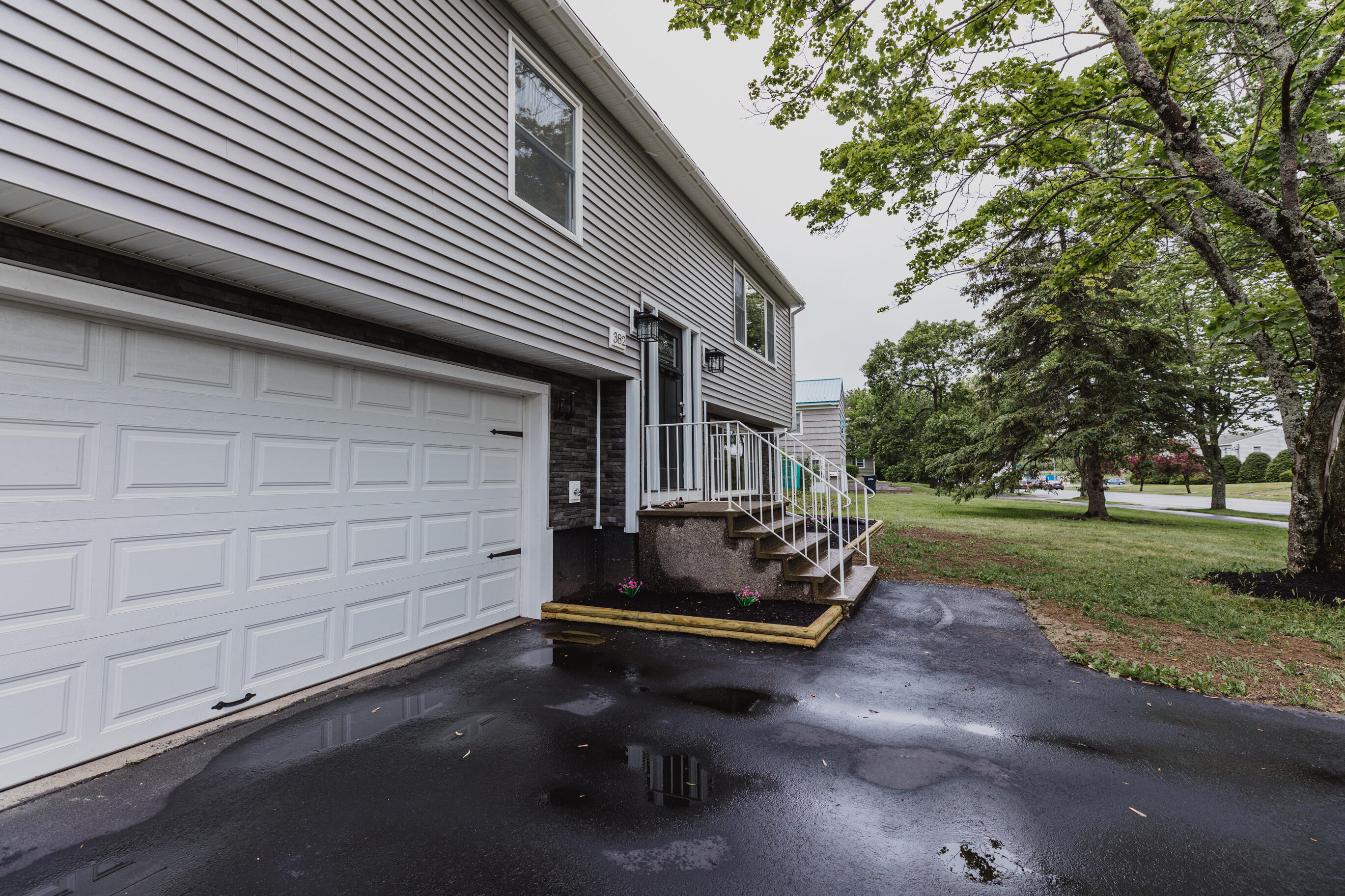 382 Howard Street Bangor, ME 04401 - Photo 16 of 59 TriciaLargay_382Howard_1PrimrosePl_Bango