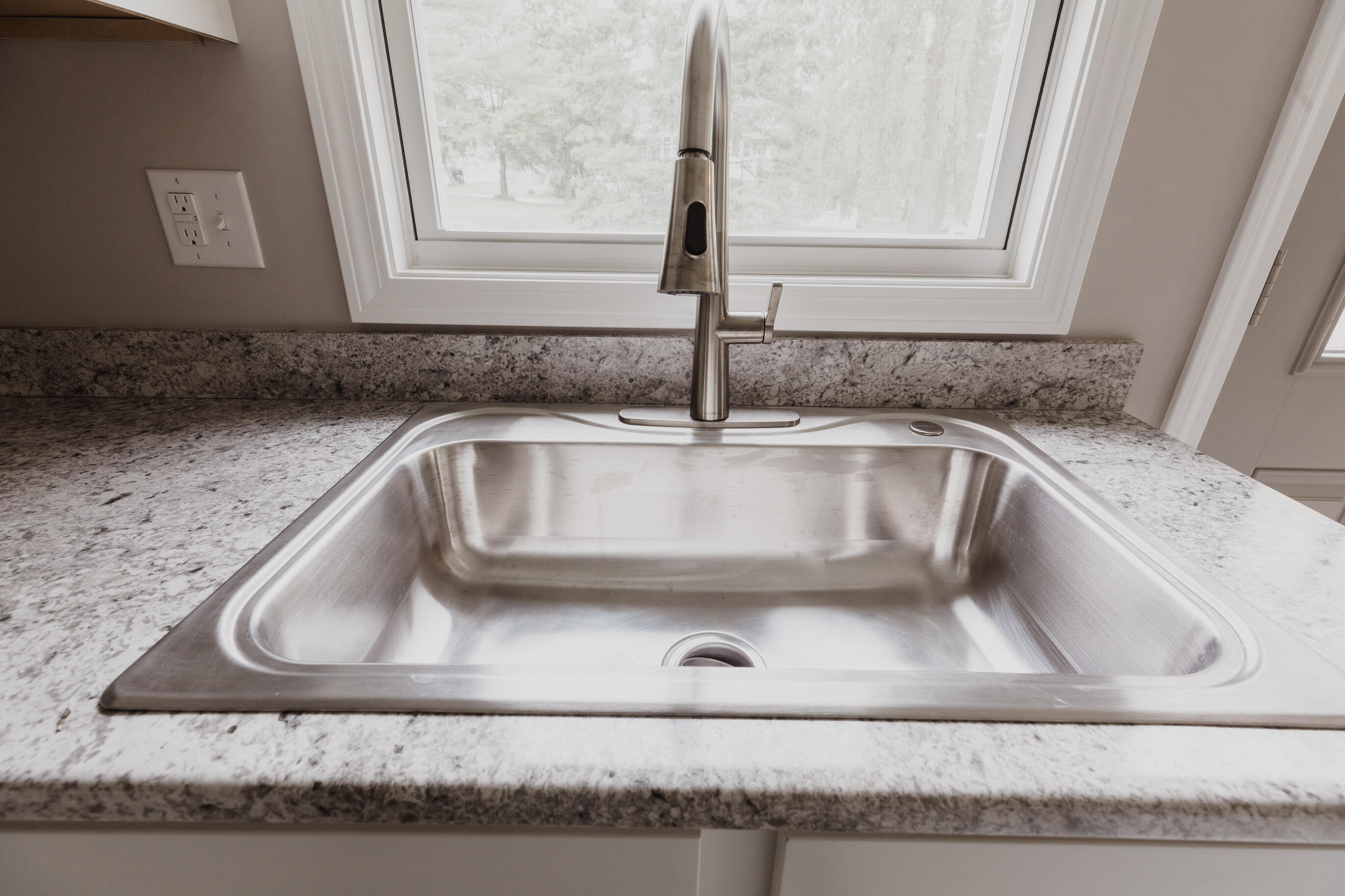 382 Howard Street Bangor, ME 04401 - Photo 30 of 59 TriciaLargay_382Howard_1PrimrosePl_Bango