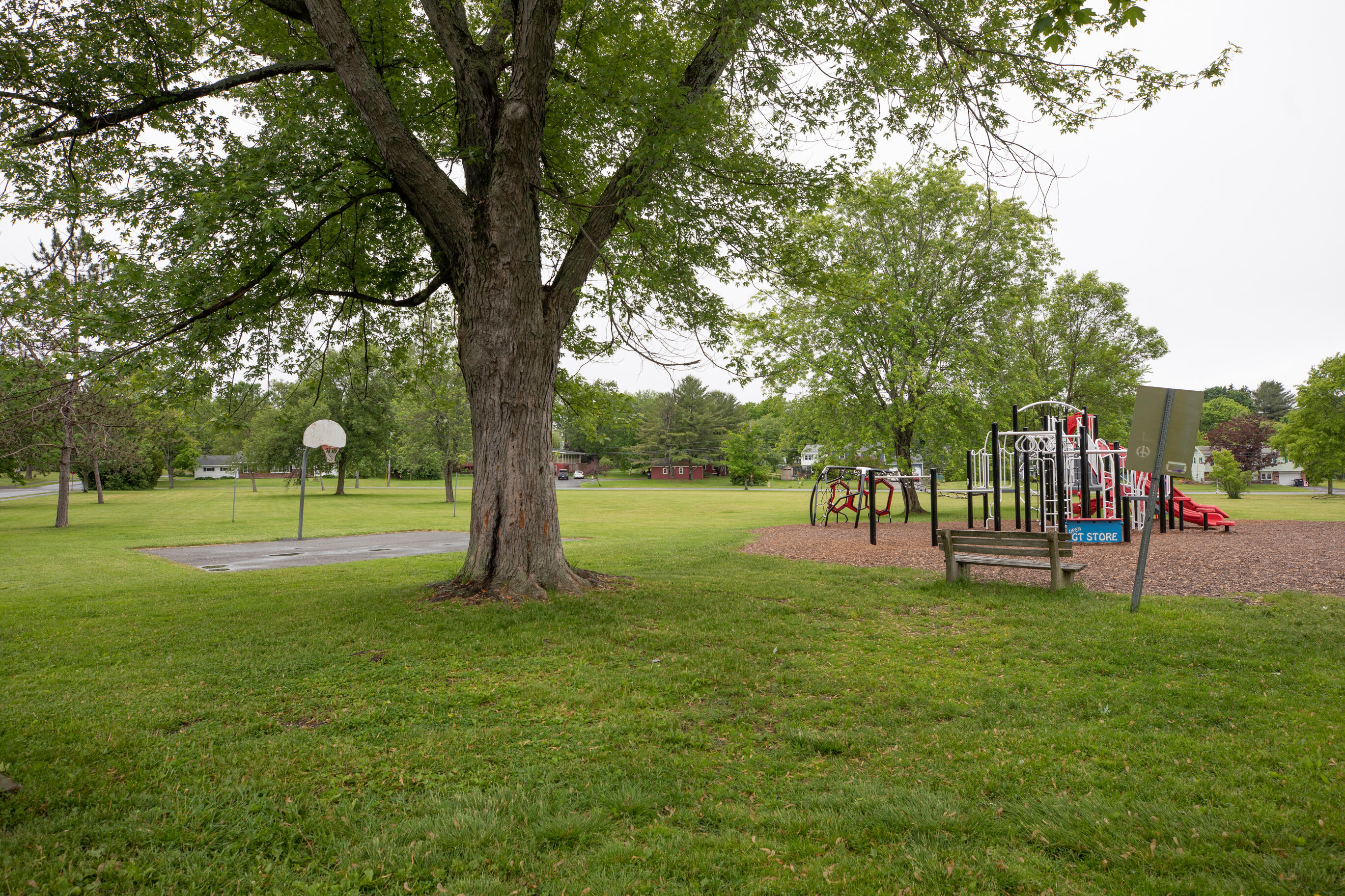 382 Howard Street Bangor, ME 04401 - Photo 58 of 59 TriciaLargay_382Howard_1PrimrosePl_Bango