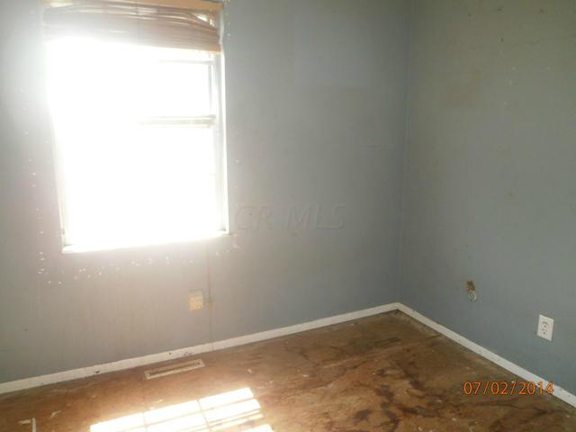 3280 Everson Road East Columbus, OH 43232 - Photo 4 of 10