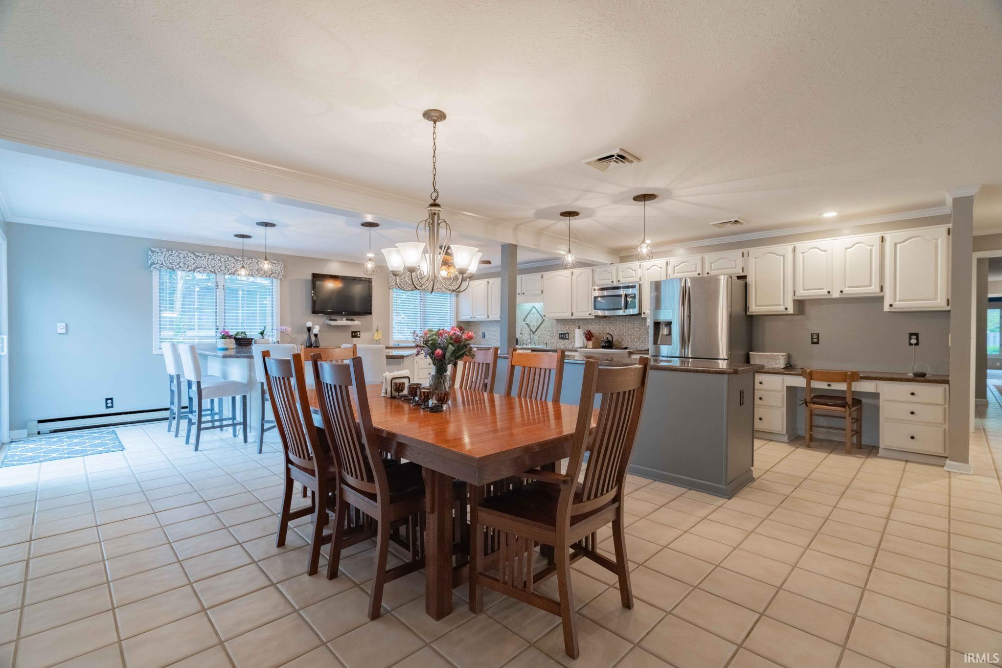 903 West Overlook Road Marion, IN 46952 - Photo 5 of 36 Gallery Image 5