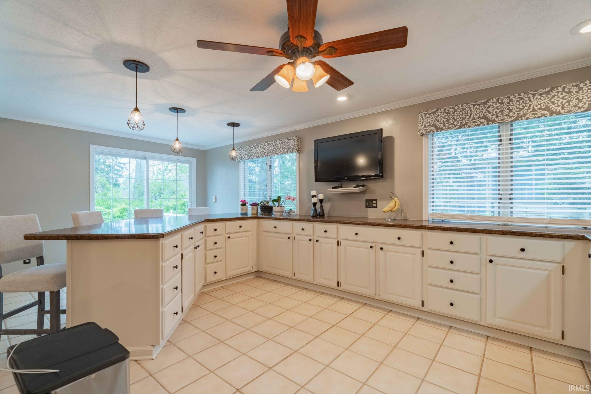 903 West Overlook Road Marion, IN 46952 - Photo 7 of 36 Gallery Image 7