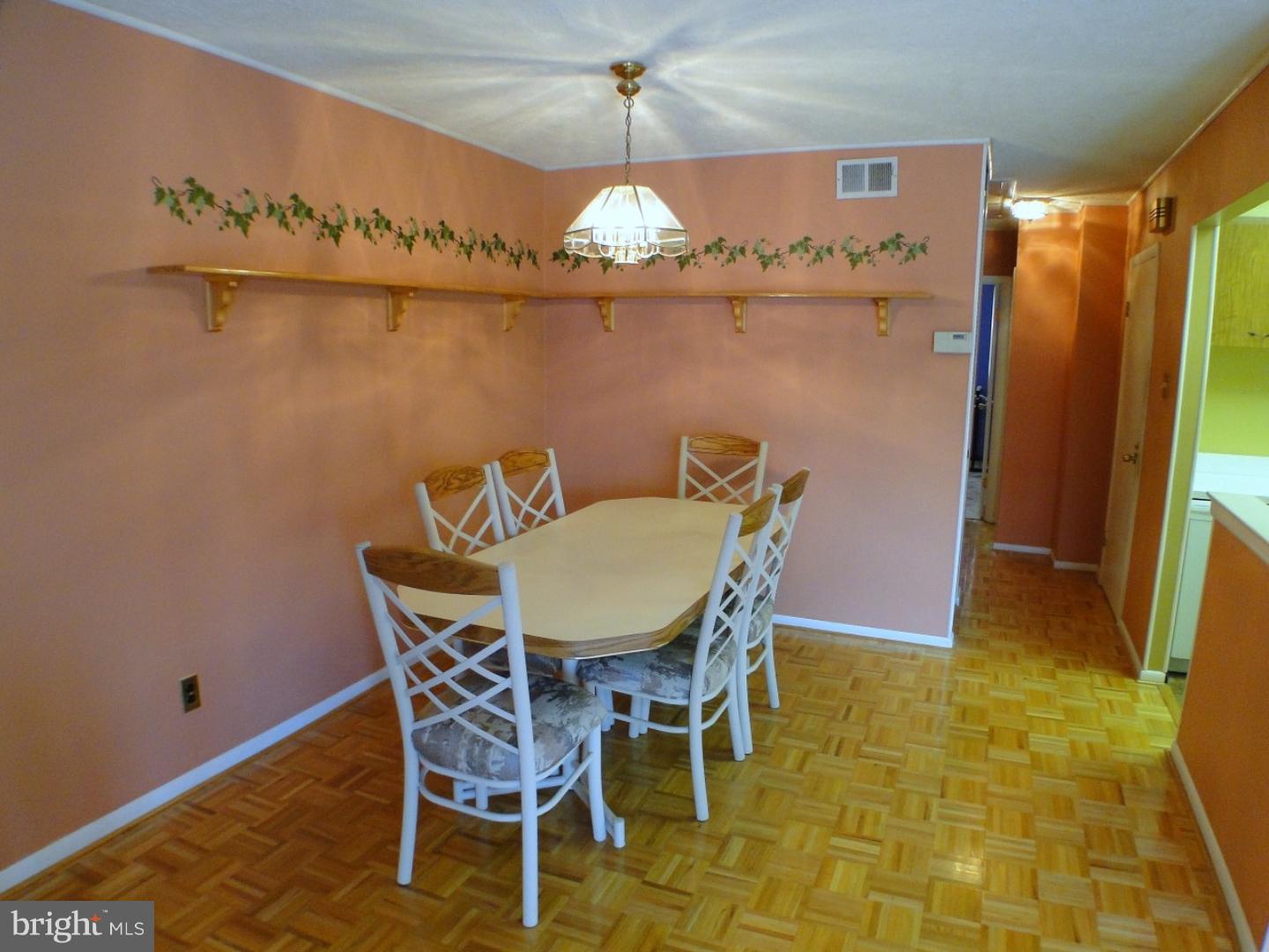 3536 Brookview Road Philadelphia, PA 19154 - Photo 5 of 24 Gallery Image 5