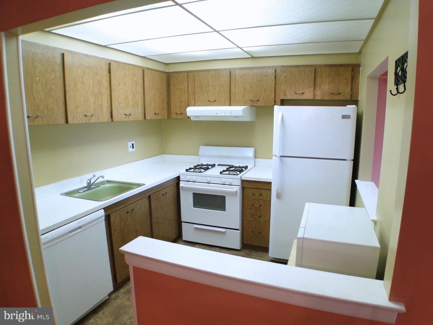 3536 Brookview Road Philadelphia, PA 19154 - Photo 7 of 24 Gallery Image 7