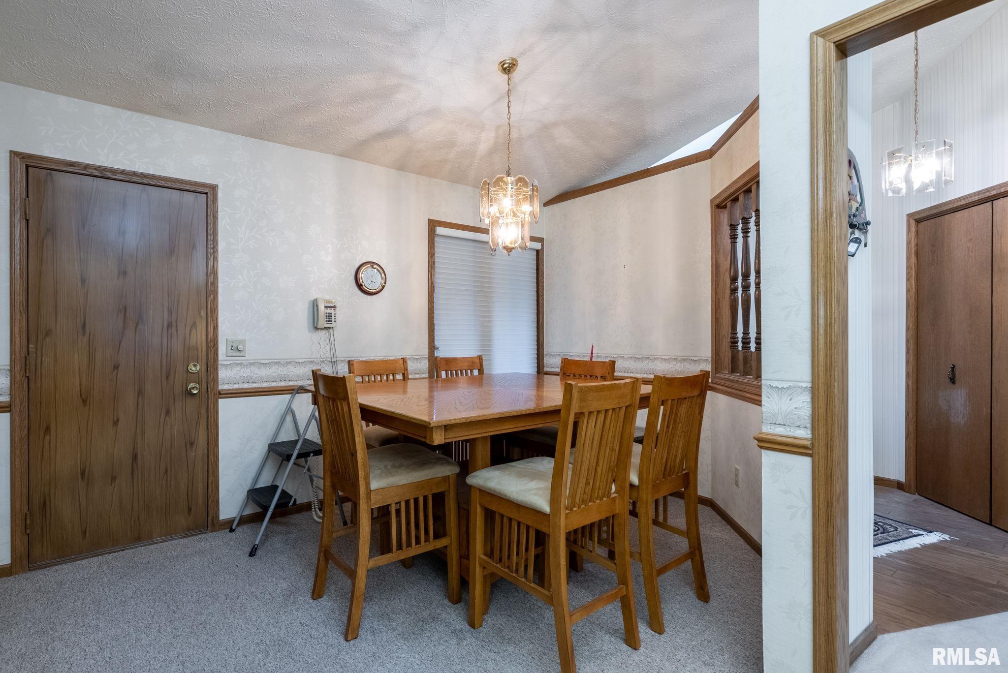 3317 East Ridge Place Bettendorf, IA 52722 - Photo 12 of 26 Gallery Image 12