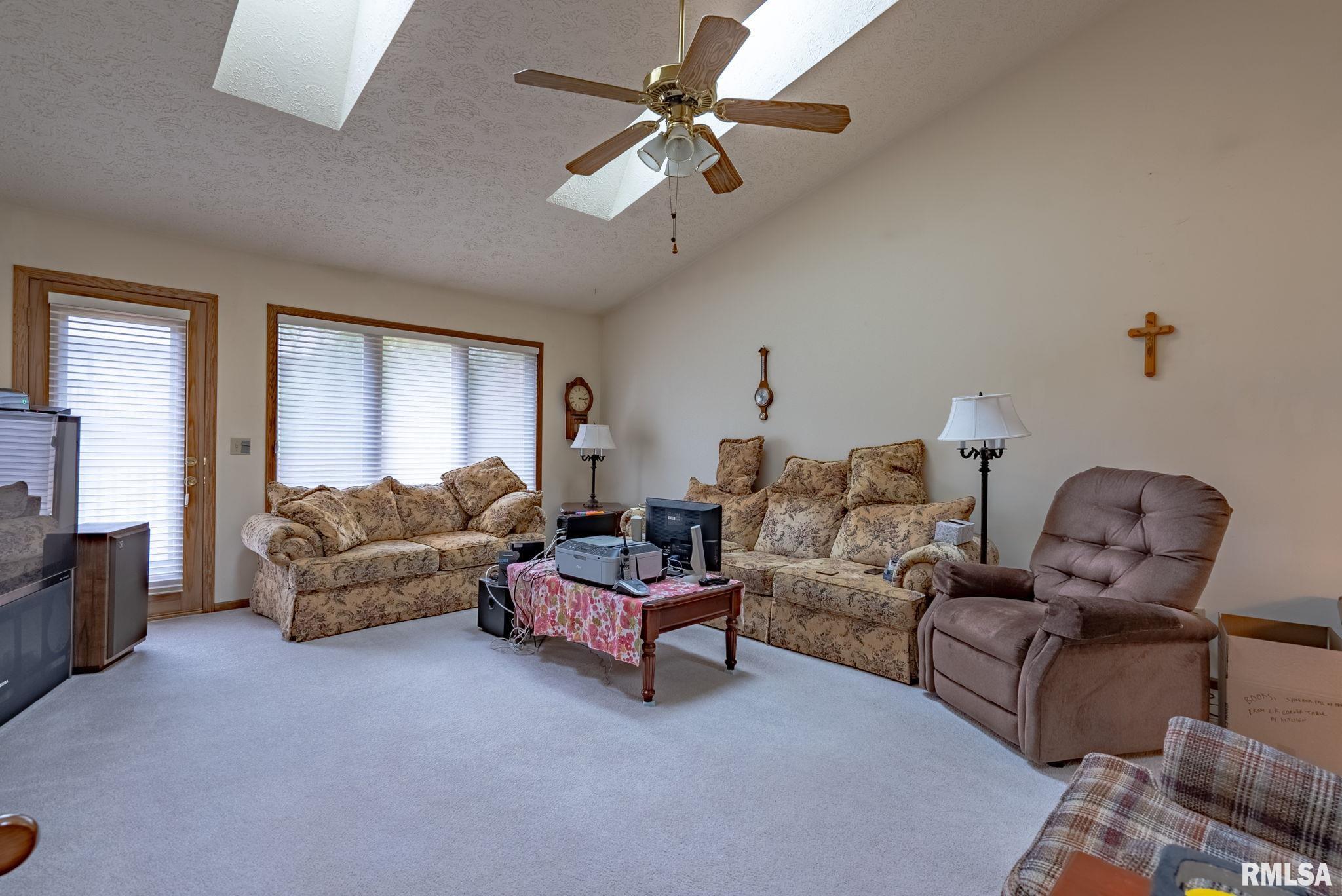 3317 East Ridge Place Bettendorf, IA 52722 - Photo 7 of 26 Gallery Image 7