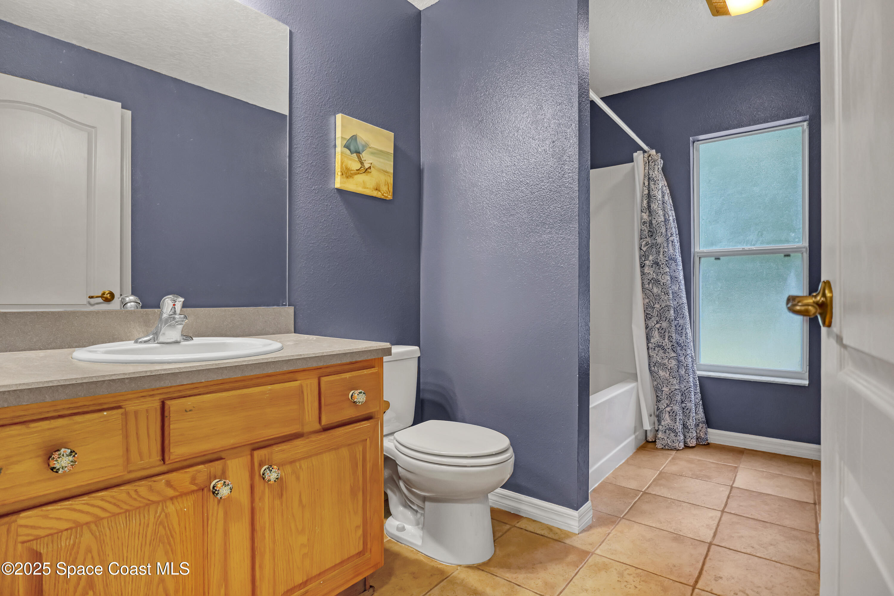 1081 Meadowbrook Road Northeast Palm Bay, FL 32905 - Photo 24 of 37 Guest bathroom