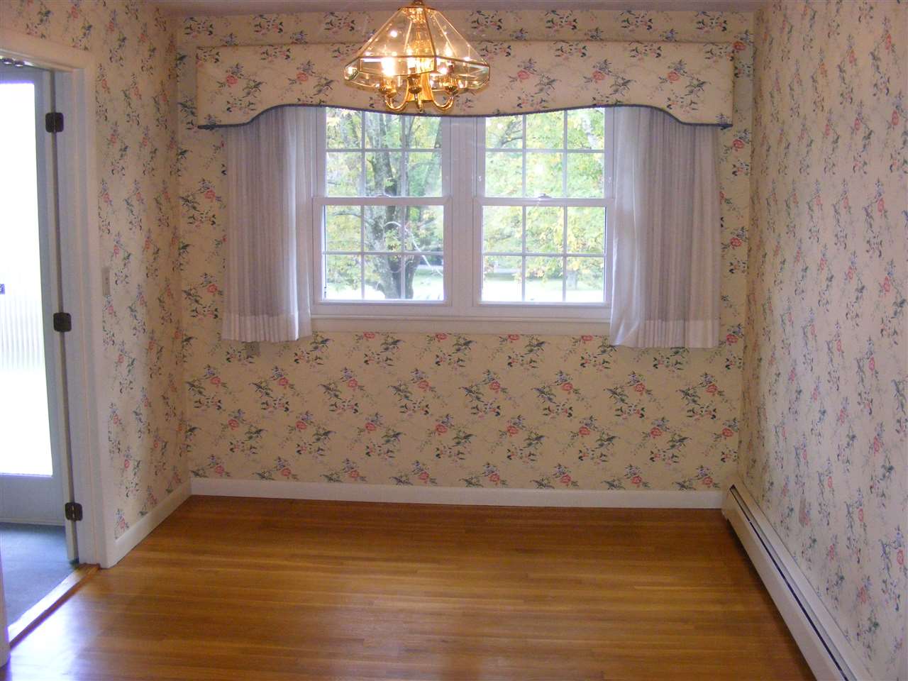 46 Maple Avenue Atkinson, NH 03811 - Photo 18 of 33