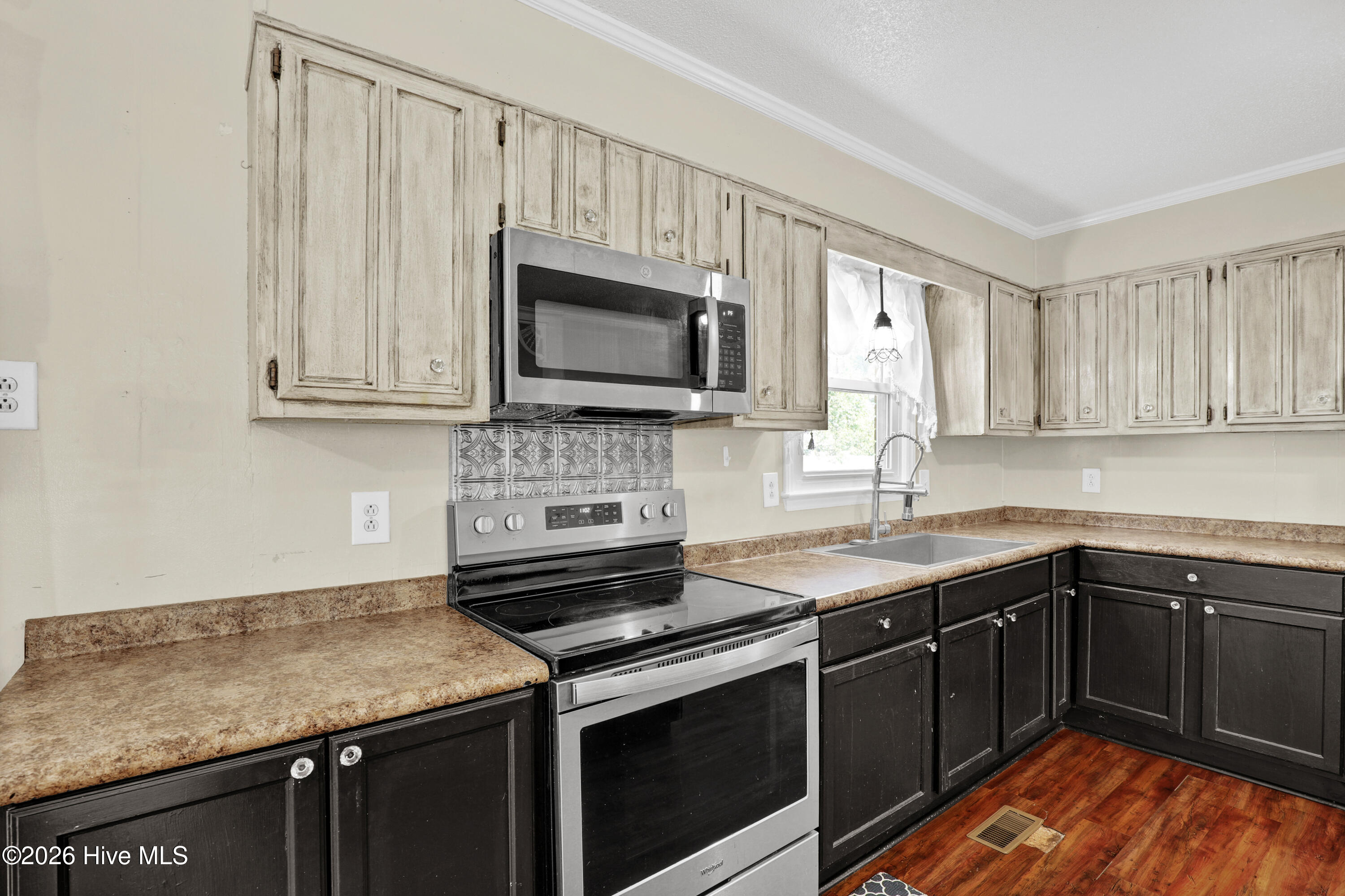 313 Timothy Road Jacksonville, NC 28546 - Photo 15 of 38 6G8A9969