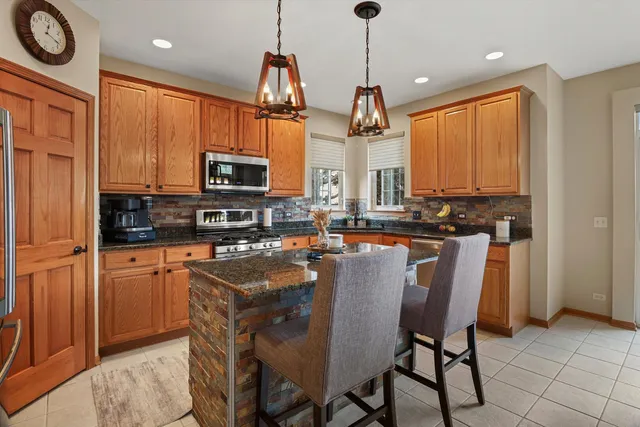 $590,000 | 1849 Moorland Lane, Crystal Lake, IL 60014