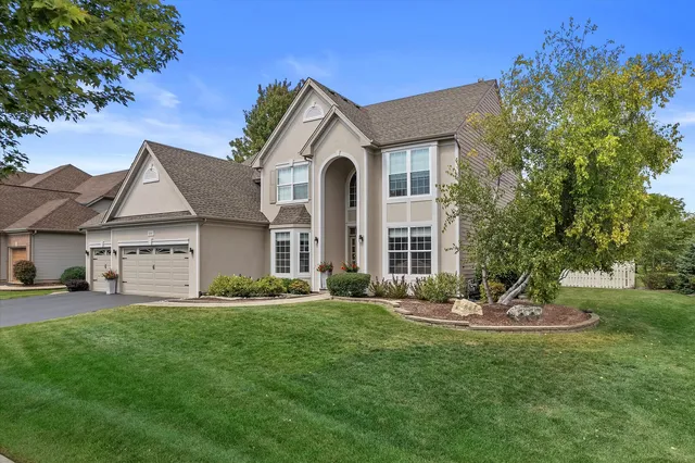 $590,000 | 1849 Moorland Lane, Crystal Lake, IL 60014