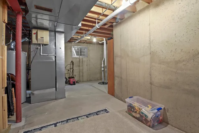 $590,000 | 1849 Moorland Lane, Crystal Lake, IL 60014