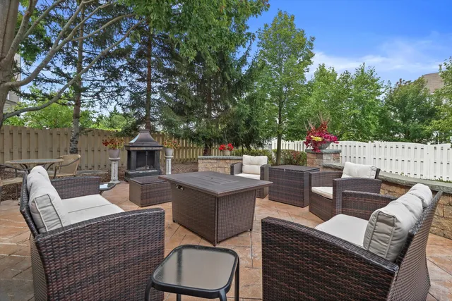 $590,000 | 1849 Moorland Lane, Crystal Lake, IL 60014