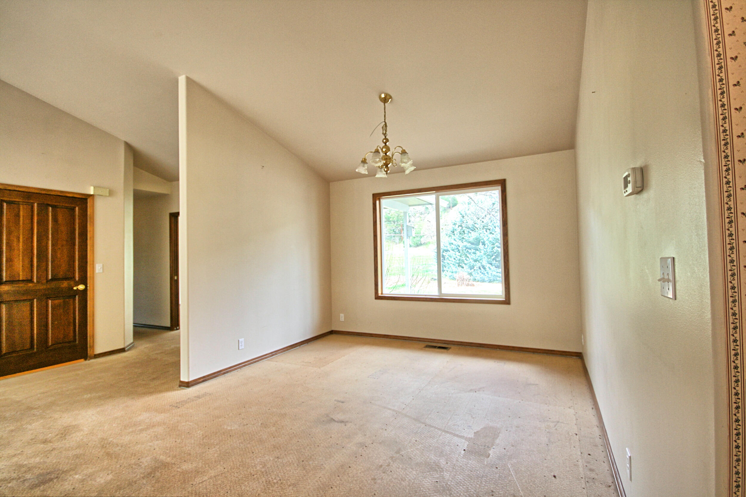 7255 Upper Applegate Road Jacksonville, OR 97530 - Photo 20 of 50 formal dining area