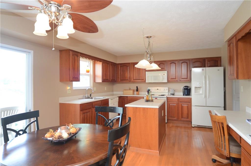 404 Blue Ridge Drive Coraopolis, PA 15108 - Photo 5 of 25 Gallery Image 5