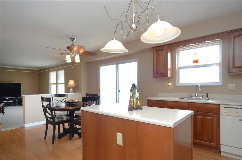 404 Blue Ridge Drive Coraopolis, PA 15108 - Photo 6 of 25 Gallery Image 6