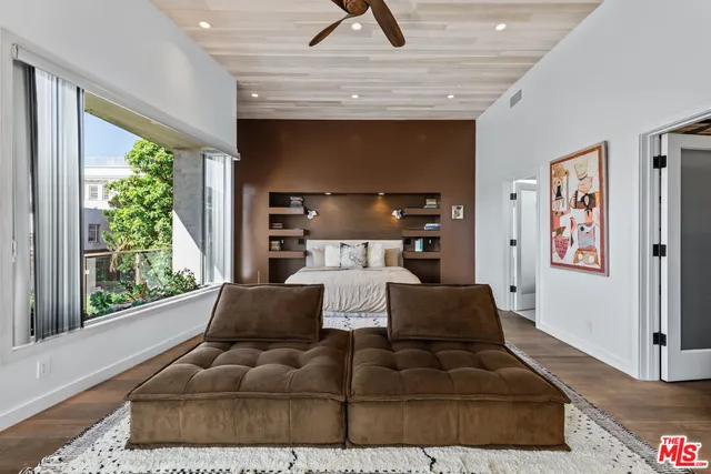 $4,995,000 | 24 Clubhouse Avenue, Venice, CA 90291