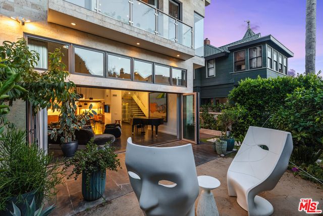 $4,995,000 | 24 Clubhouse Avenue, Venice, CA 90291