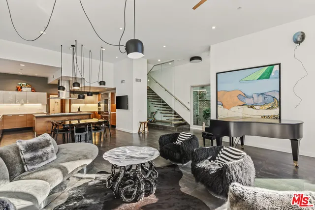 $4,995,000 | 24 Clubhouse Avenue, Venice, CA 90291