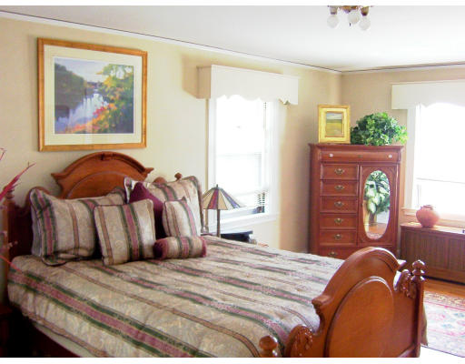 71 Edgemere Road Quincy, MA 02169 - Photo 19 of 30 Gallery Image 19