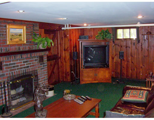 71 Edgemere Road Quincy, MA 02169 - Photo 27 of 30 Gallery Image 27