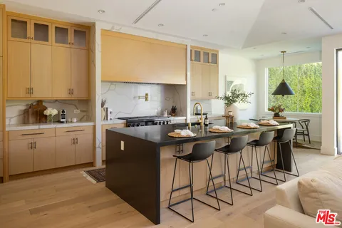 $4,995,000 | 3606 Ocean View Avenue, Los Angeles, CA 90066