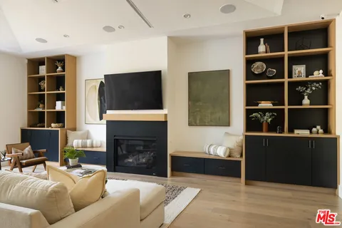$4,995,000 | 3606 Ocean View Avenue, Los Angeles, CA 90066
