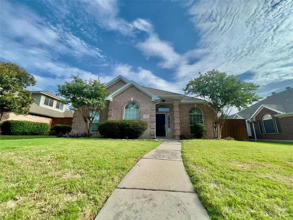 $2,795 | 11002 Tree Shadow Lane, Frisco, TX 75035