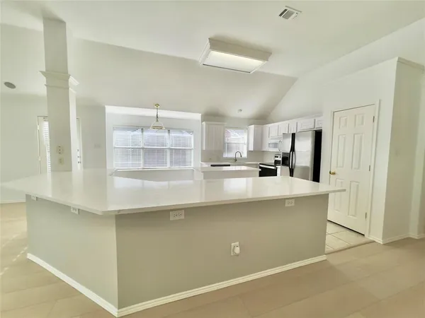 $2,795 | 11002 Tree Shadow Lane, Frisco, TX 75035