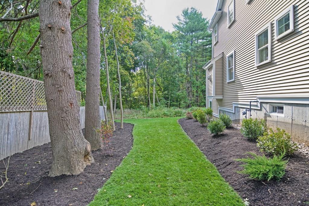 604 Peakham Road Sudbury, MA 01776 - Photo 5 of 40