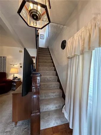 $135,000 | 67 Rosamond Street, McKees Rocks, PA 15136