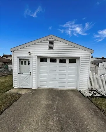 $135,000 | 67 Rosamond Street, McKees Rocks, PA 15136